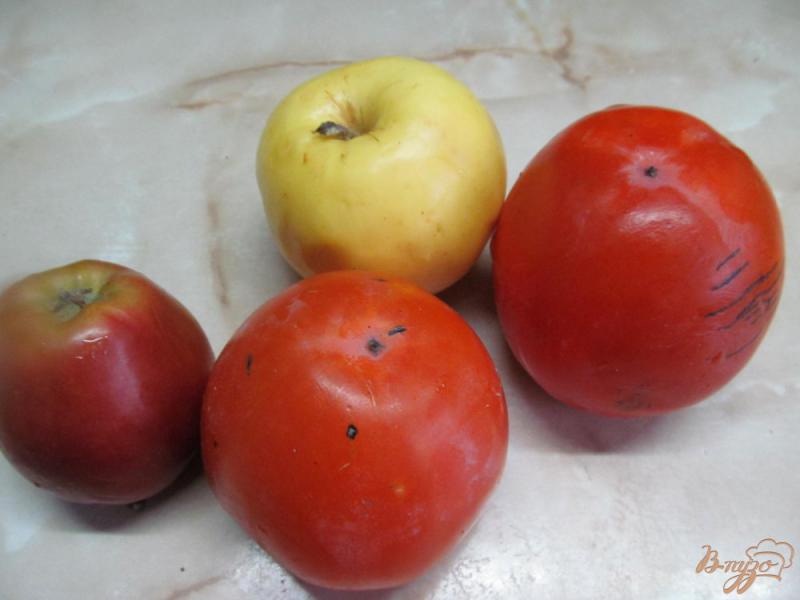 Фото приготовление рецепта: Пюре - варенье из яблок и хурмы шаг №1
