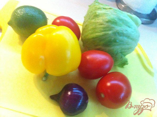 Фото приготовление рецепта: Овощной салат «Яркий» шаг №1