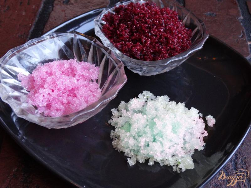 Фото приготовление рецепта: Цветной сахар для кондитерского декора шаг №12