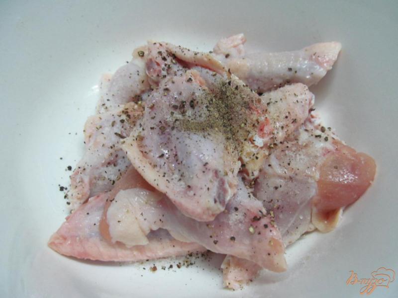 Фото приготовление рецепта: Куриные крылья под мандарином шаг №1