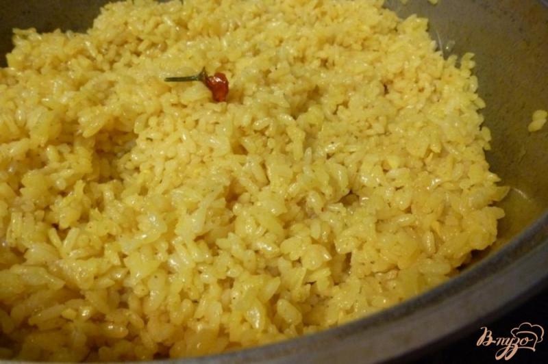 Фото приготовление рецепта: Ароматный гарнирный рис шаг №6