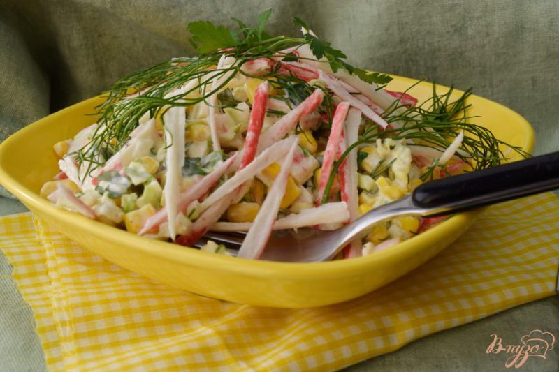 Фото приготовление рецепта: Крабовый салат по-быстрому шаг №5