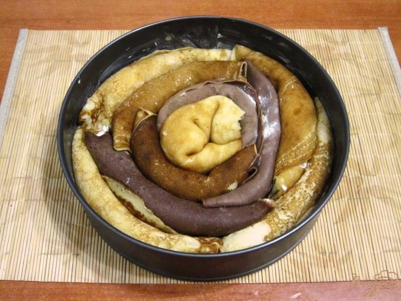 Фото приготовление рецепта: Блинный пирог с творожной начинкой шаг №7