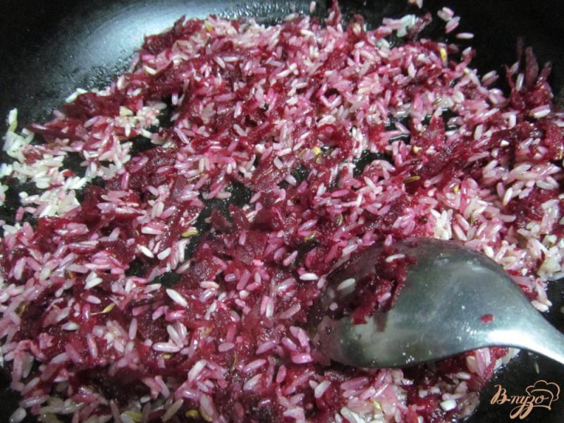 Фото приготовление рецепта: Красный рис шаг №4