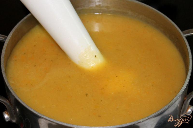 Фото приготовление рецепта: Суп-пюре с копченостями шаг №6