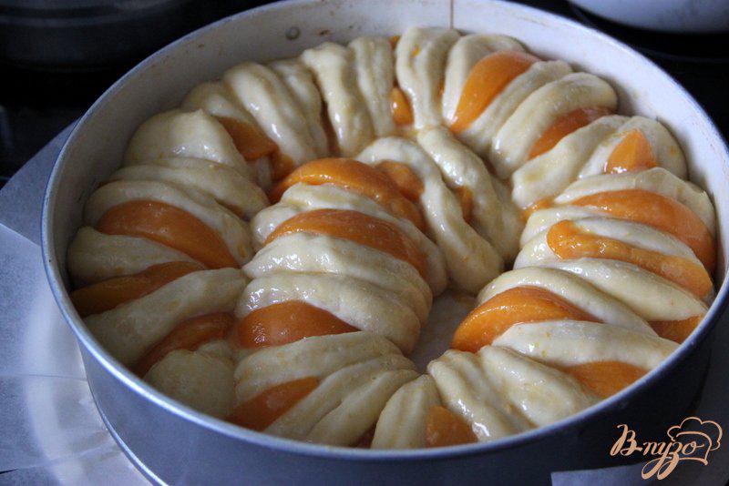 Фото приготовление рецепта: Пирог с персиками шаг №11