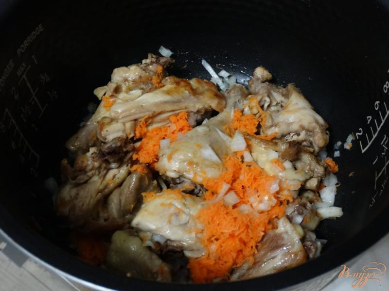 Фото приготовление рецепта: Курица в томатно-сливочном соусе шаг №2