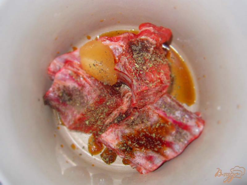 Фото приготовление рецепта: Свиные ребра в медовом соусе шаг №2