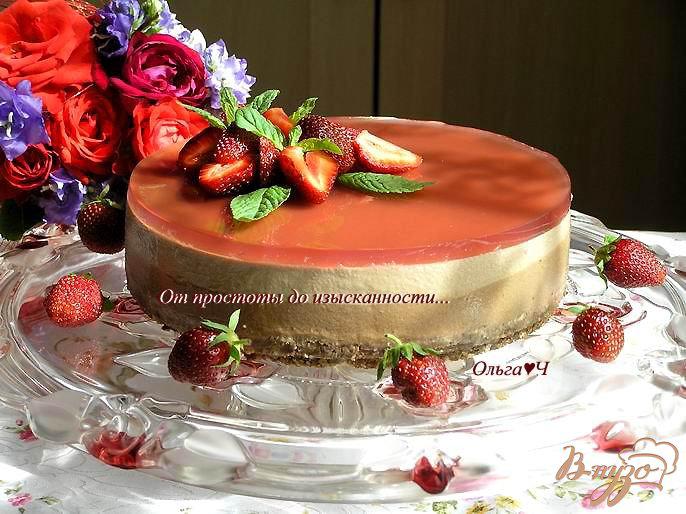 Фото приготовление рецепта: Торт-мусс «Два шоколада и лесные ягоды» шаг №13
