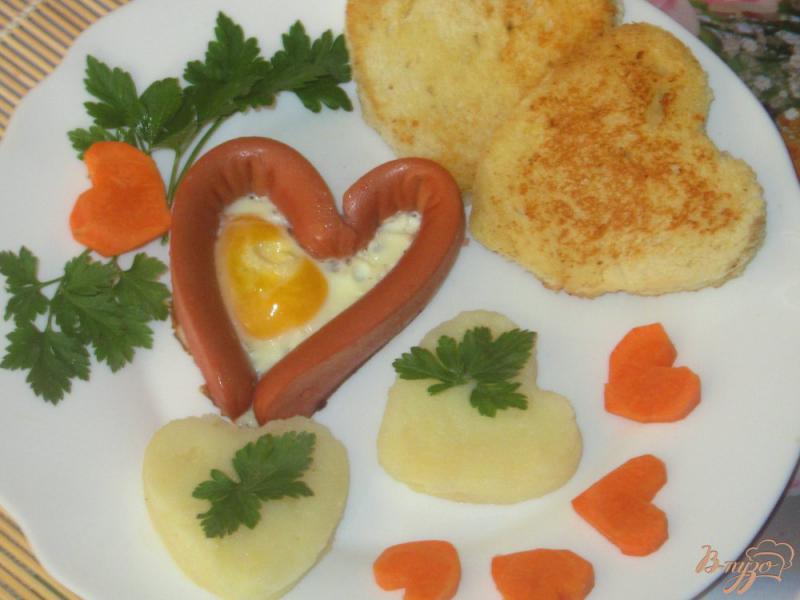 Фото приготовление рецепта: Сердечки на завтрак шаг №5