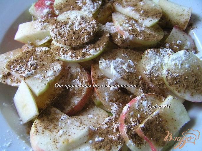 Фото приготовление рецепта: Постная галета с яблоками и корицей (в мультиварке) шаг №3