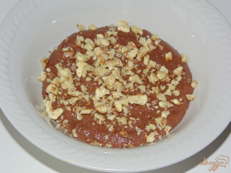 Фото приготовление рецепта: Шоколадная манная каша с грецкими орехами шаг №5