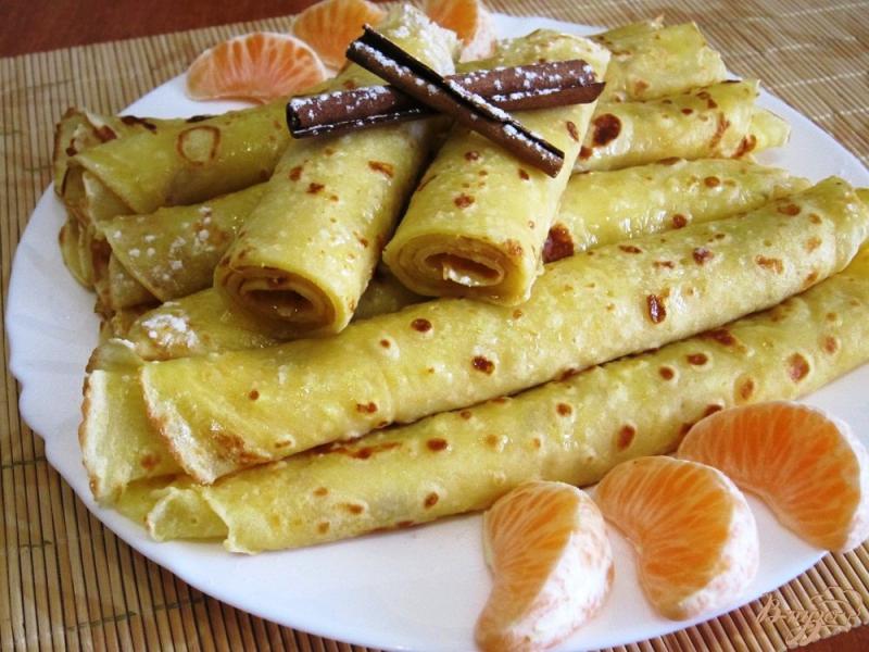 Фото приготовление рецепта: Блины с мандариновым пюре шаг №14