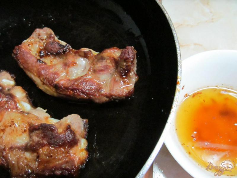 Фото приготовление рецепта: Свиные ребра с мандарином шаг №2