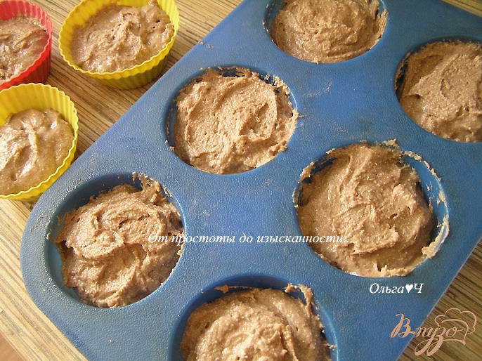 Фото приготовление рецепта: Шоколадно-творожные кексы шаг №5