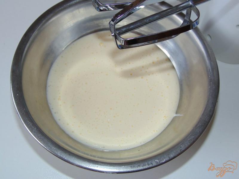 Фото приготовление рецепта: Порционные шоколадные кексы с яблоком и ванилью шаг №1