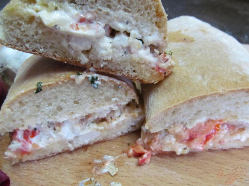 Фото приготовление рецепта: Бутерброд на французском батоне шаг №8