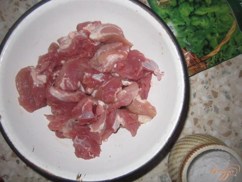 Фото приготовление рецепта: Пряная свинина запеченная с овощами шаг №1