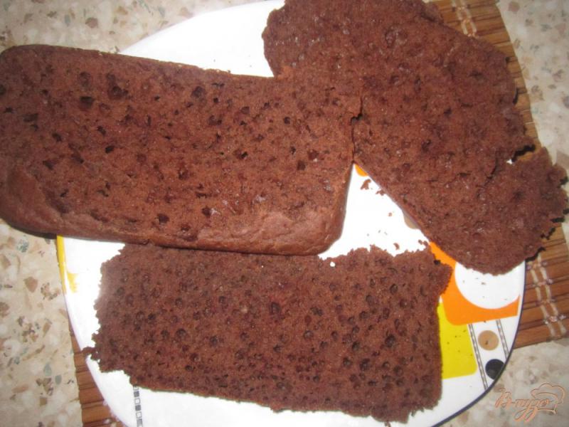 Фото приготовление рецепта: Шоколадный пирог с творожно-сливочным кремом шаг №7