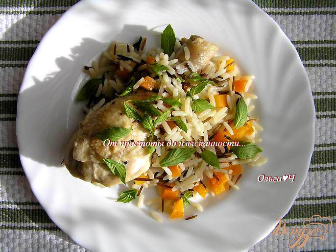 Фото приготовление рецепта: Курица с двумя видами риса и мятой шаг №5