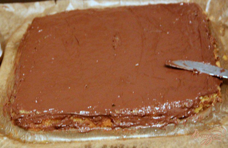 Фото приготовление рецепта: Тыквенный кекс с шоколадной глазурью шаг №6