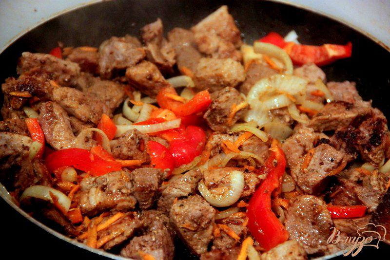 Фото приготовление рецепта: Мясо с овощами «Кавказ» шаг №3