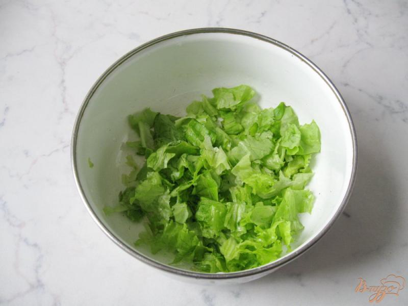 Фото приготовление рецепта: Салат из  редьки с помидорами и огурцами шаг №1