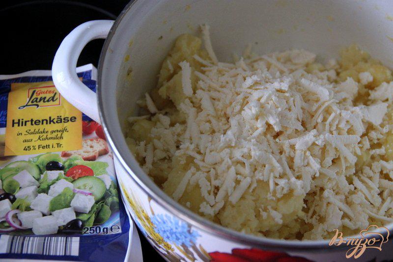 Фото приготовление рецепта: Картофельные котлеты с ветчиной и фетой шаг №1