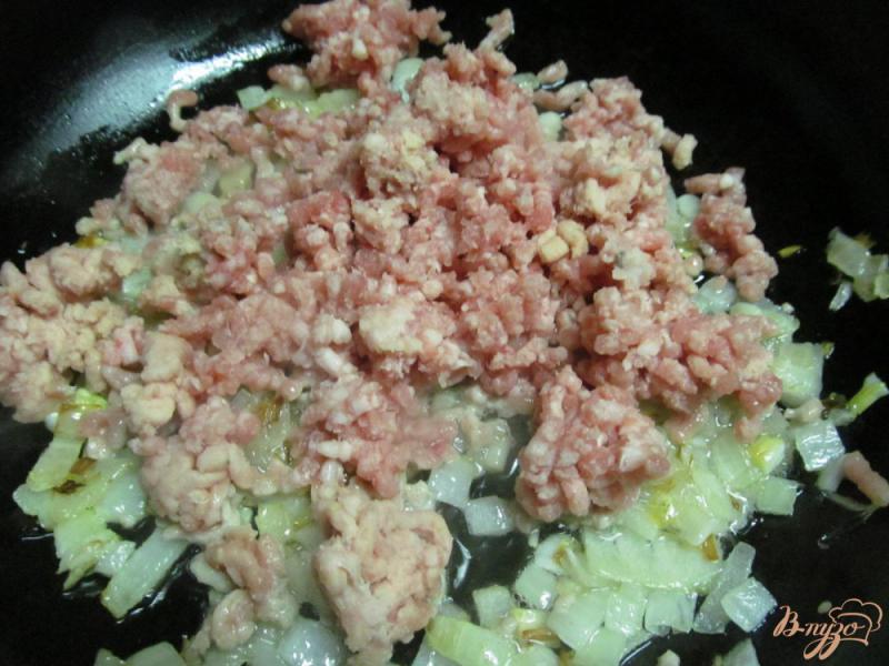 Фото приготовление рецепта: Блинчики с мясом в лаваше шаг №2