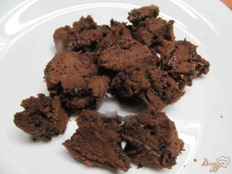 Фото приготовление рецепта: Шоколадный пирог шаг №7