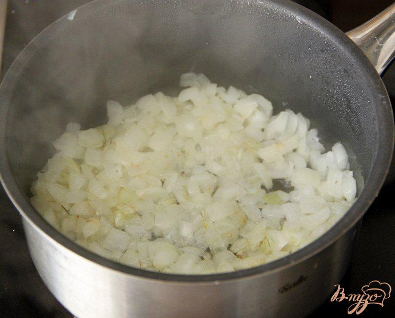 Фото приготовление рецепта: Суп с рисом и ароматными фрикадельками шаг №1