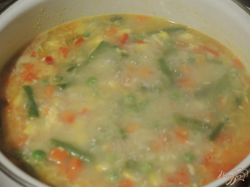 Фото приготовление рецепта: Диетический сырный суп шаг №4