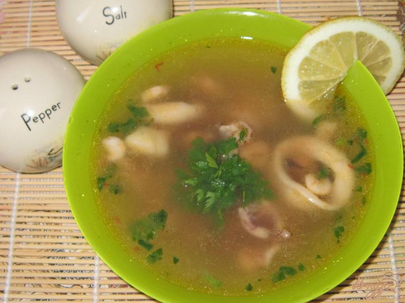 Фото приготовление рецепта: Суп из морского коктейля шаг №7