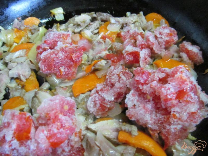 Фото приготовление рецепта: Макароны с мясом и овощами шаг №3