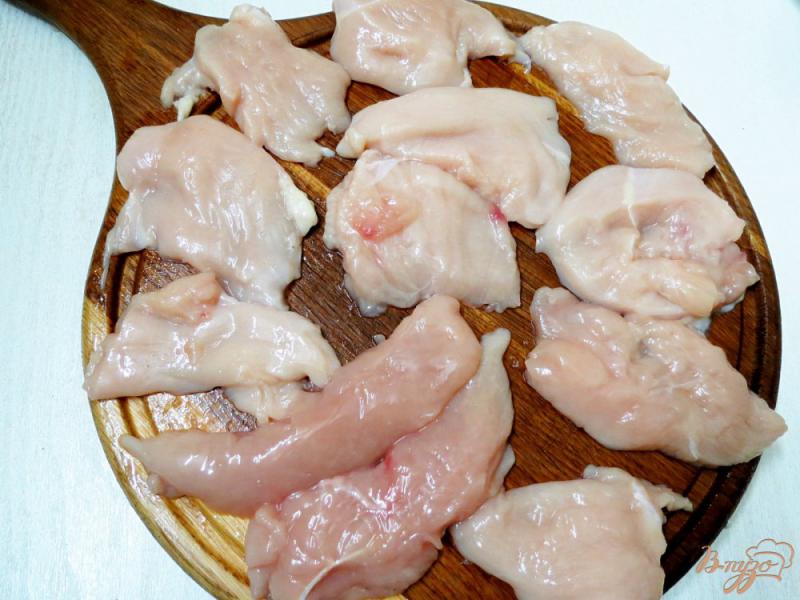 Фото приготовление рецепта: Пряные отбивные из куриной грудки шаг №6