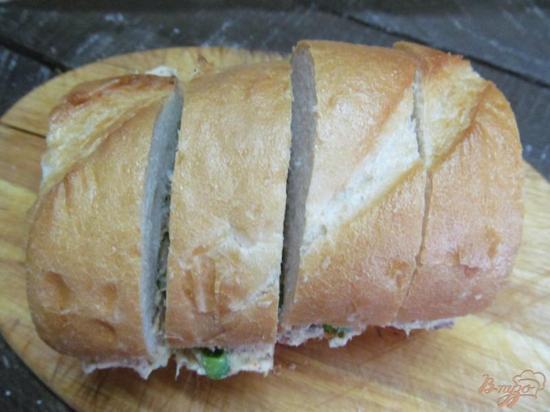 Фото приготовление рецепта: Прессованный бутерброд с паштетом и горошком шаг №6