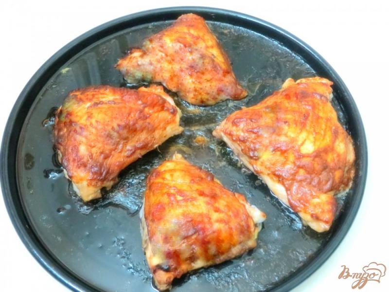 Фото приготовление рецепта: Куриные бёдрышки, острые, запеченные шаг №4