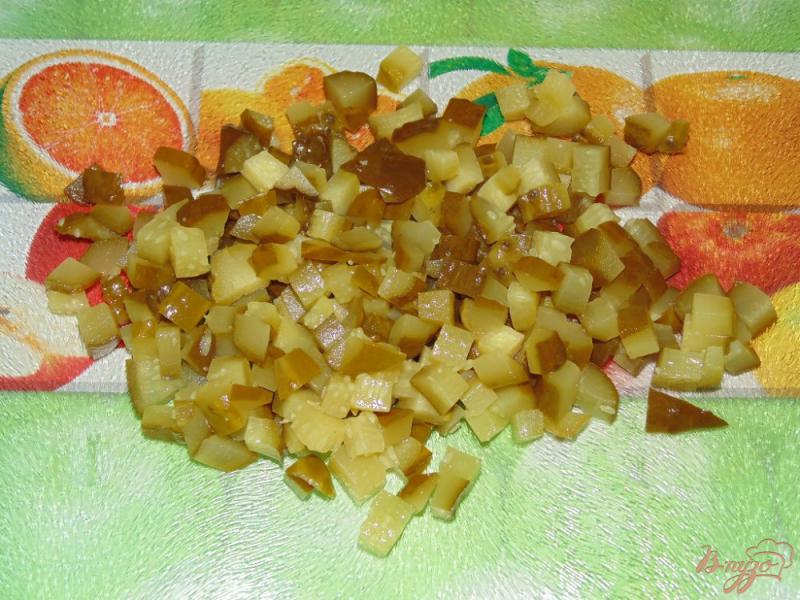 Фото приготовление рецепта: Сытный салат с куриными желудочками шаг №4