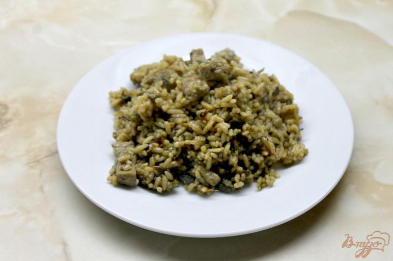 Фото приготовление рецепта: Рис с овощами и свининой в соевом соусе шаг №6