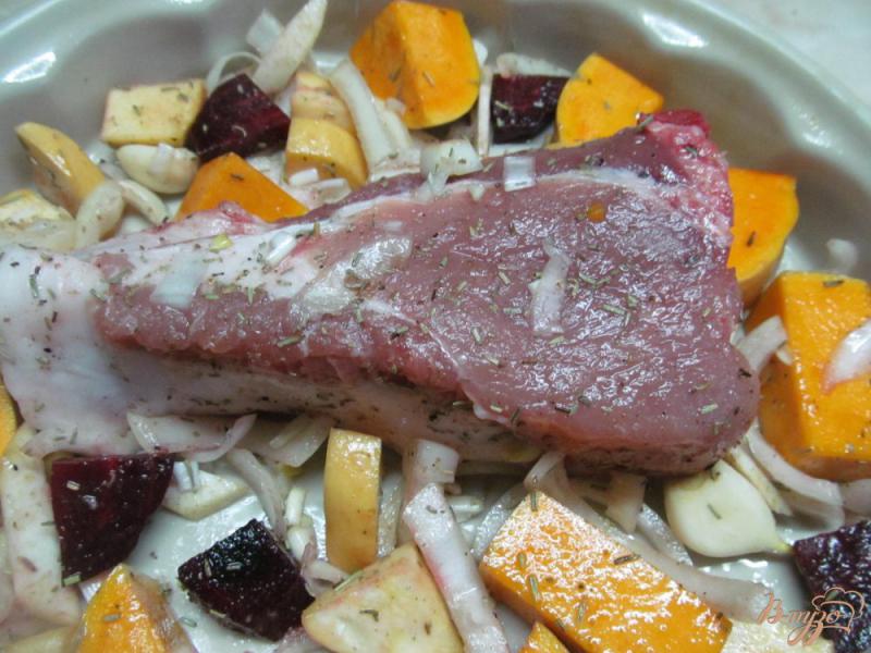 Фото приготовление рецепта: Свиной хвост с овощами шаг №4