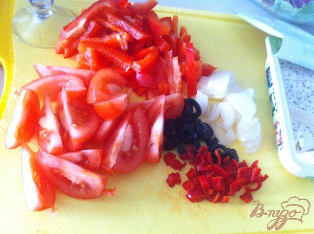Фото приготовление рецепта: Салат овощной «А-ля шопский» шаг №4