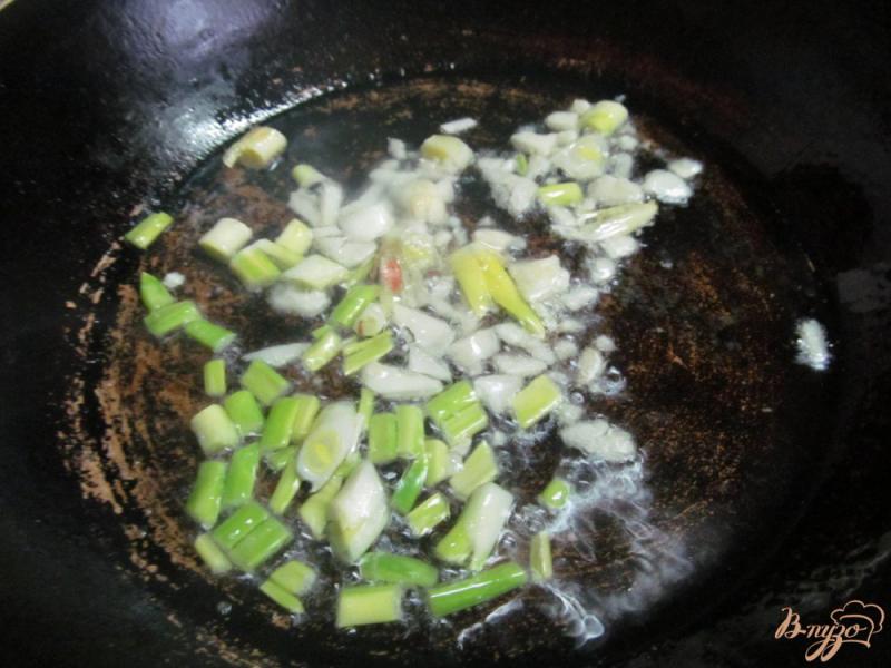 Фото приготовление рецепта: Рис с грибами под брынзой шаг №1