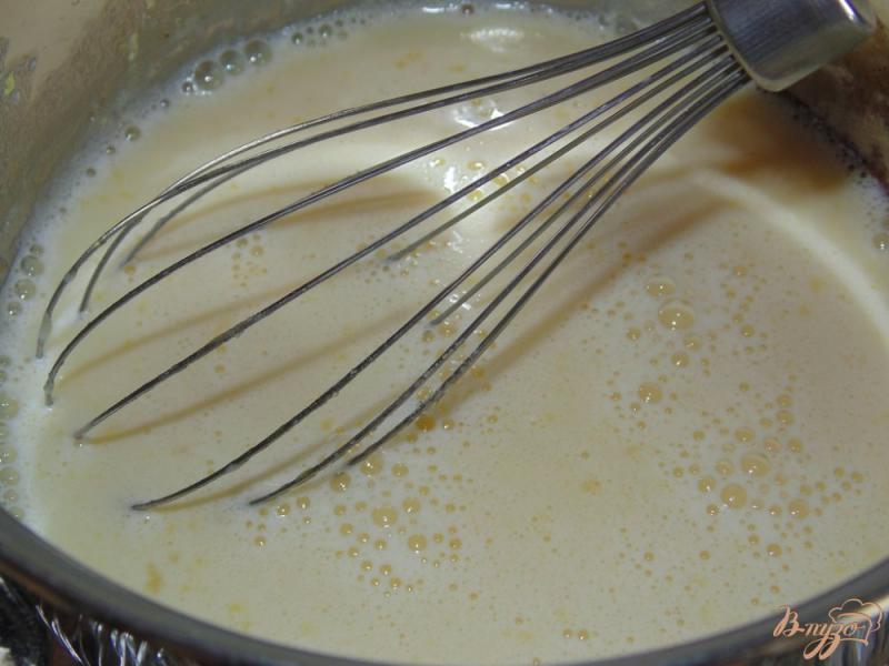 Фото приготовление рецепта: Заварной крем с ванилью шаг №4