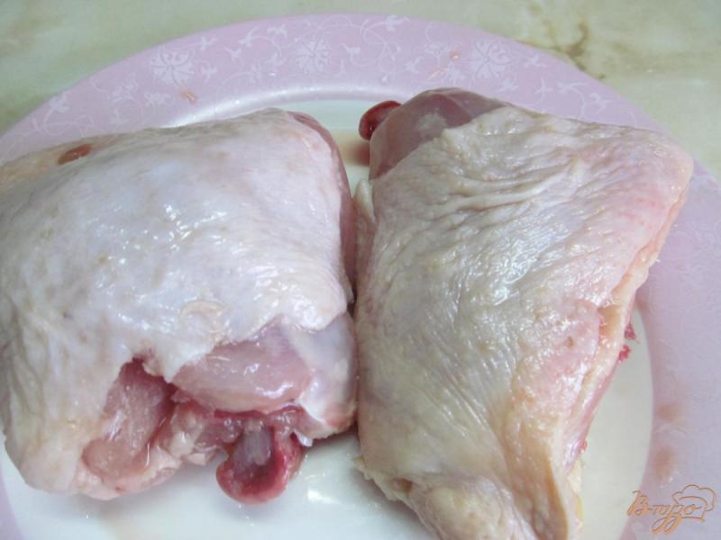 Фото приготовление рецепта: Курица с макаронами запеченная в духовке шаг №1