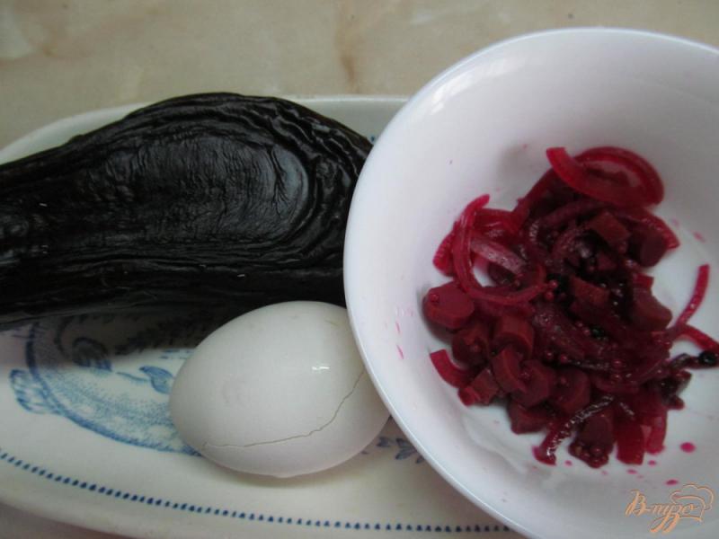 Фото приготовление рецепта: Салат из баклажана с яйцом шаг №1