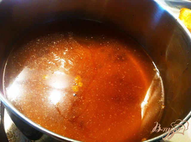 Фото приготовление рецепта: Суп с фрикадельками,шпинатом и макаронами шаг №1