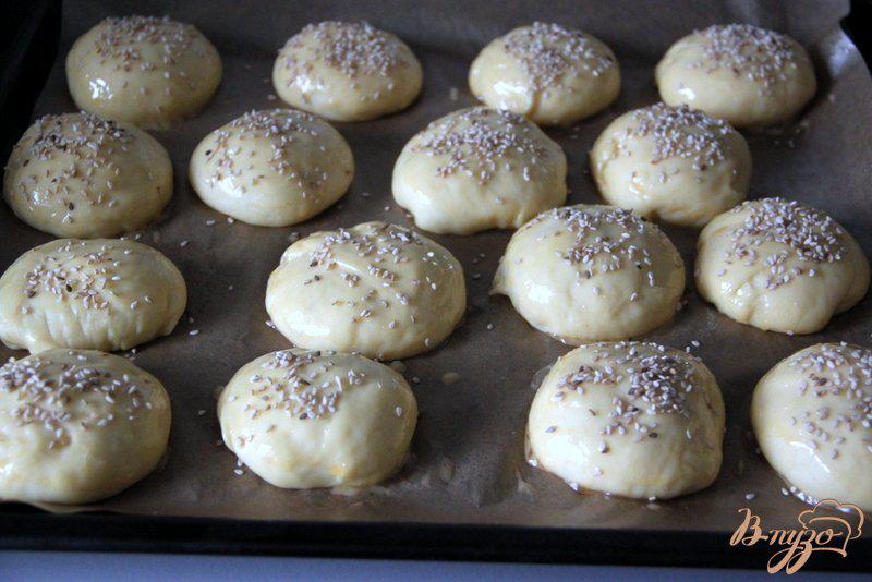 Фото приготовление рецепта: Картофельные булочки с кунжутом шаг №6