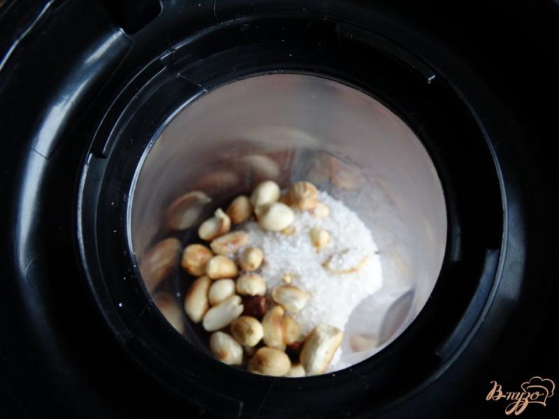 Фото приготовление рецепта: Айва запеченная с арахисовой пастой шаг №1
