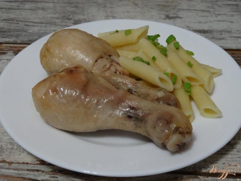 Фото приготовление рецепта: Куриные голени в лимонно-чесночном маринаде шаг №4