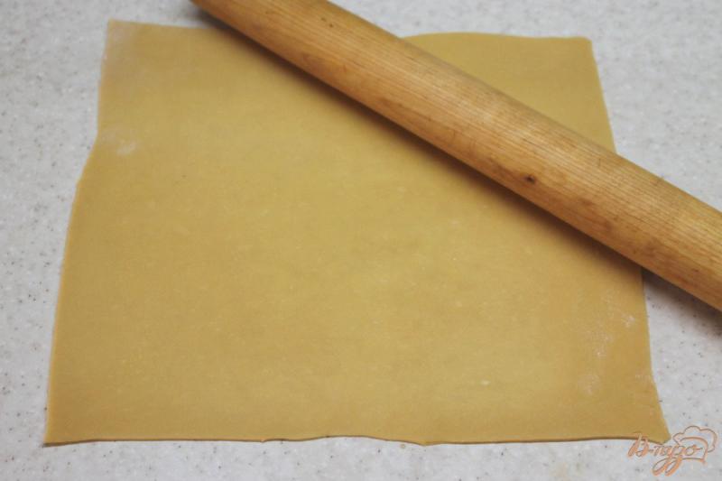 Фото приготовление рецепта: Медовик классический со сметанным кремом шаг №7
